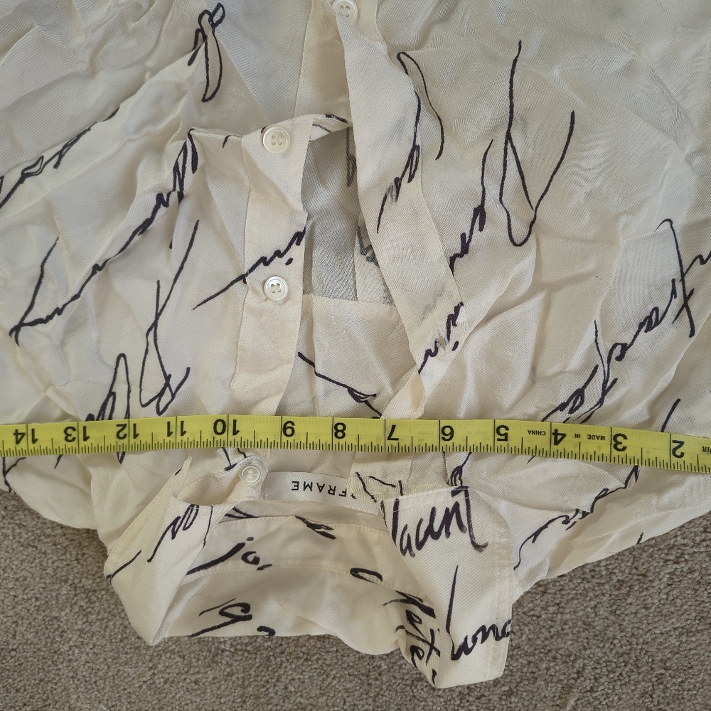 Silky Frame Script Writing Button Down Shirt Small - Picture 11 of 12